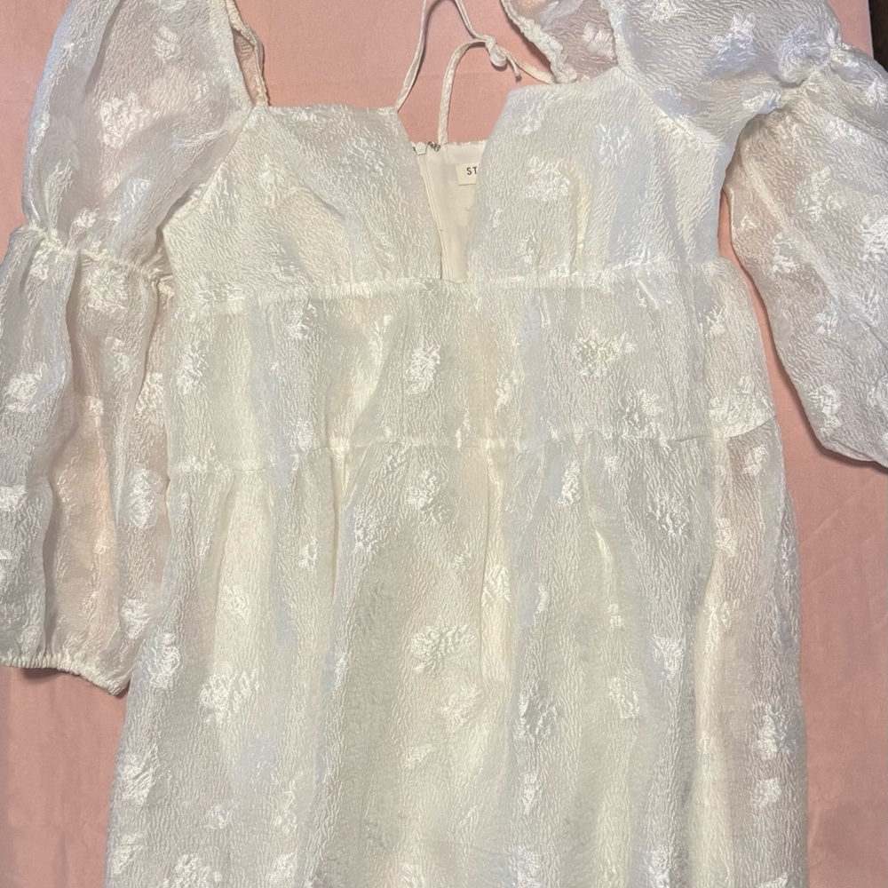 Elegant White Lace Dress